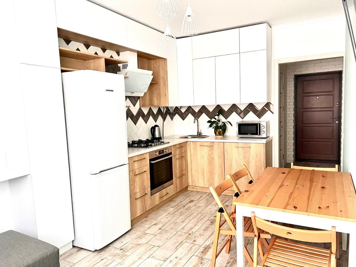 Osapart Cozy Apartment In A Complex Semycvit Liov Exterior foto