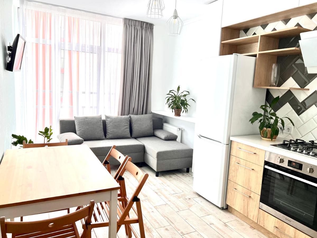 Osapart Cozy Apartment In A Complex Semycvit Liov Exterior foto