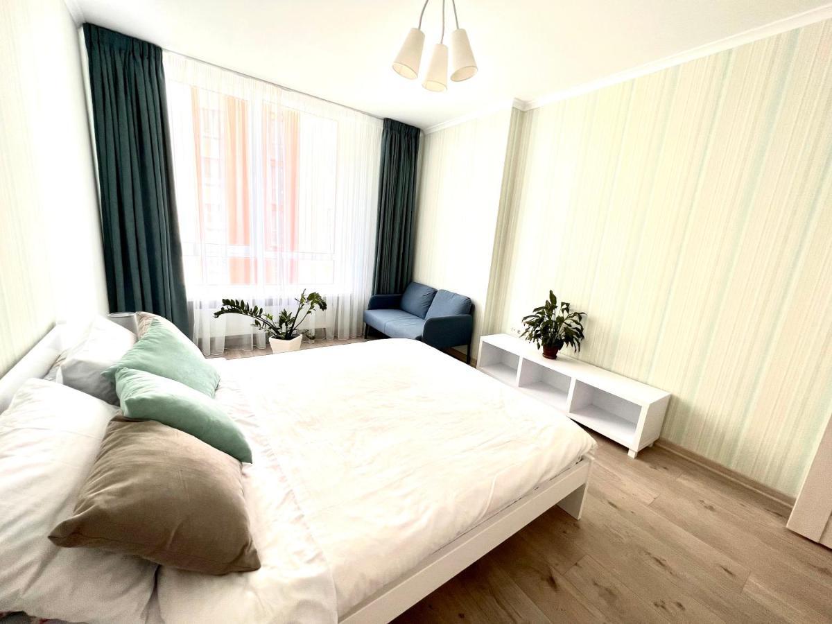 Osapart Cozy Apartment In A Complex Semycvit Liov Exterior foto